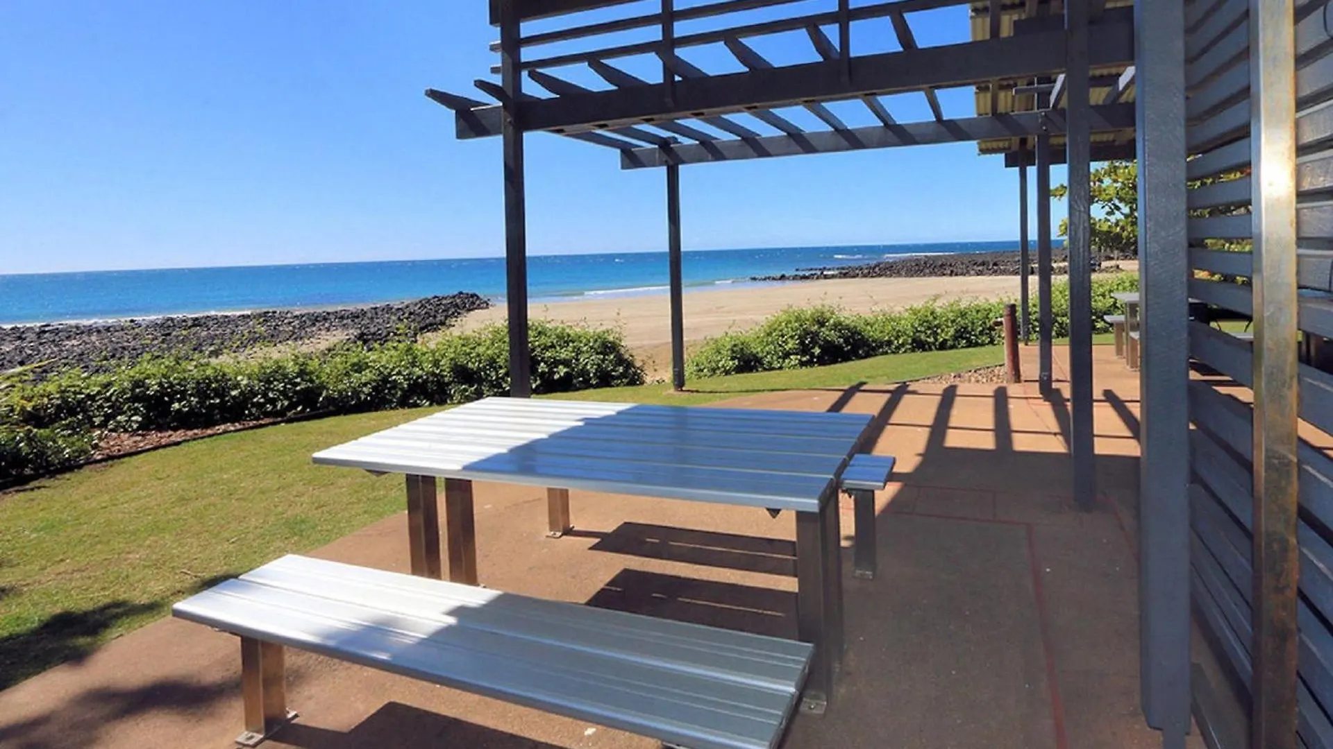 Platinum Apartments - Unit 8 Bargara 0*,  Australia
